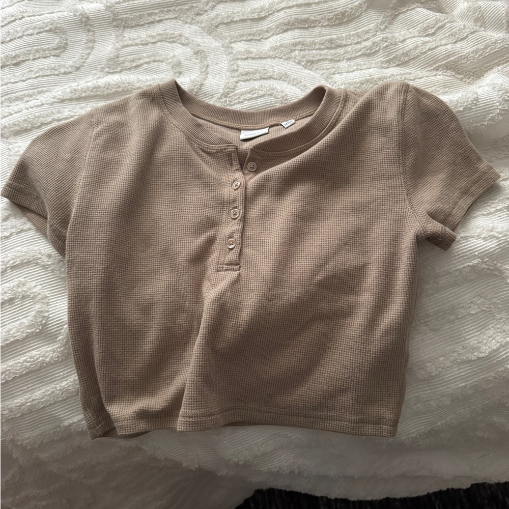 Aritzia Cropped T